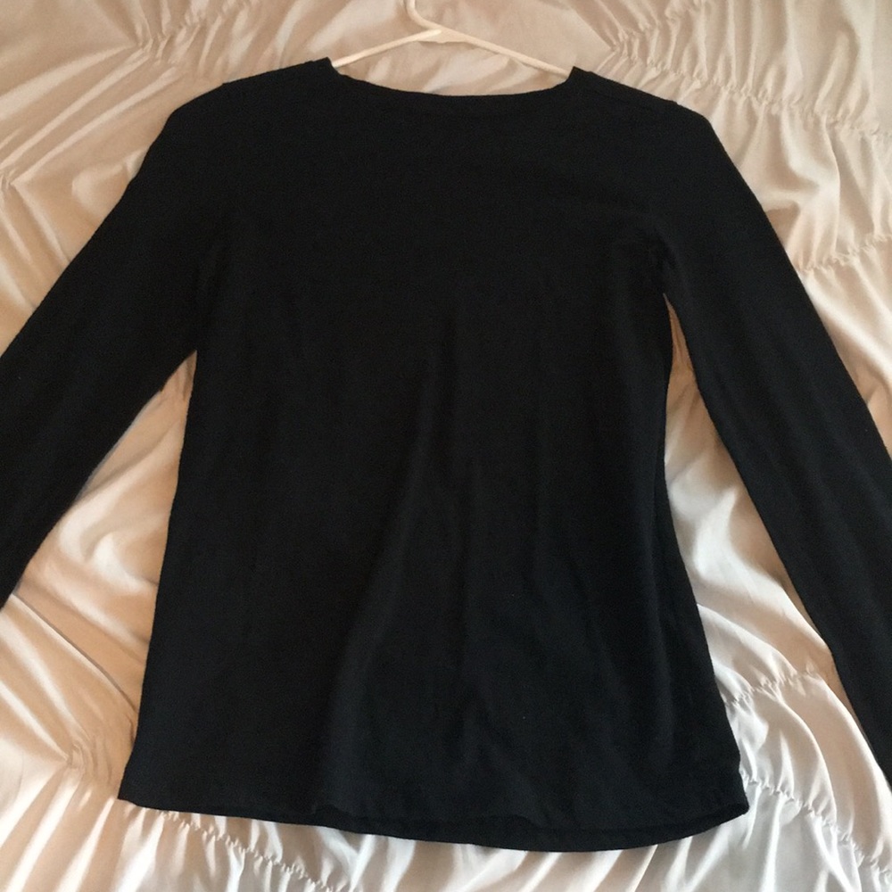 plain black long sleeve shirt